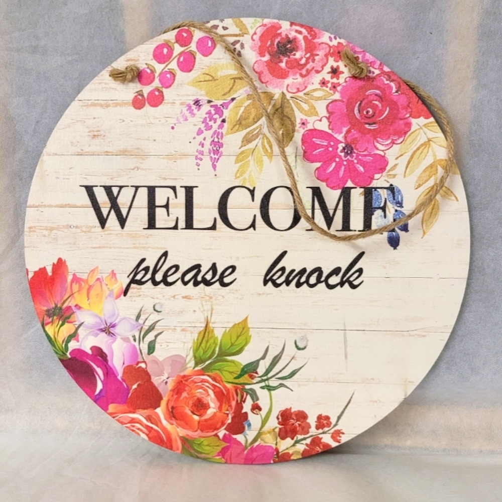 Floral Welcome Sign with Rope Hanger